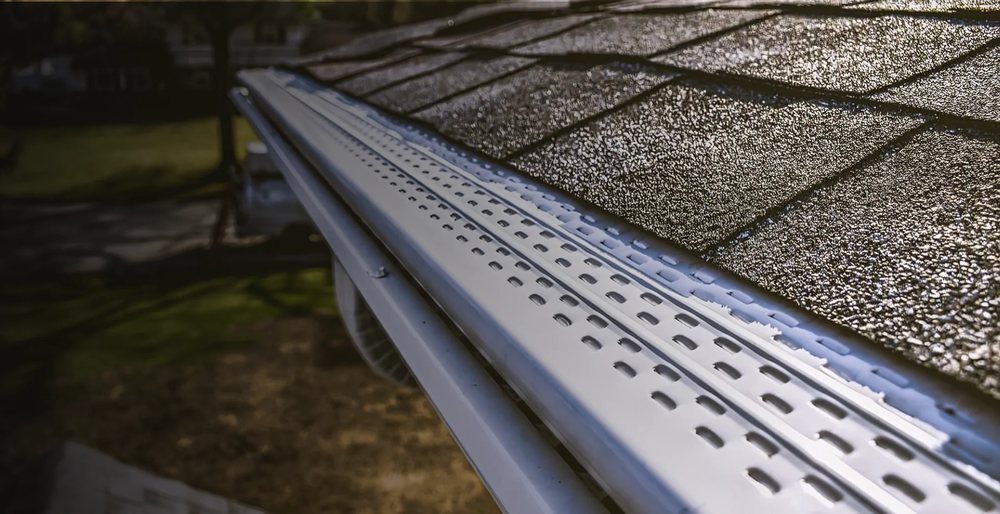 Gutter guards installed along a seamless gutter in Greater Jacksonville, FL